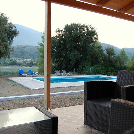 Blue Lagoon Villa Poros  ภายนอก รูปภาพ